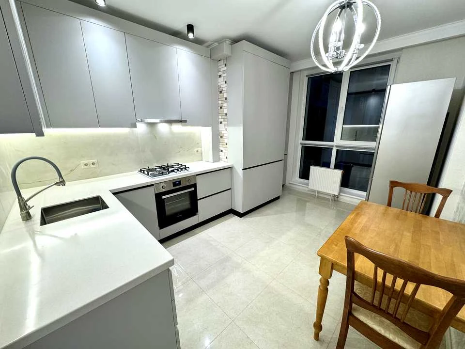Apartment. Kyiv, Central Street