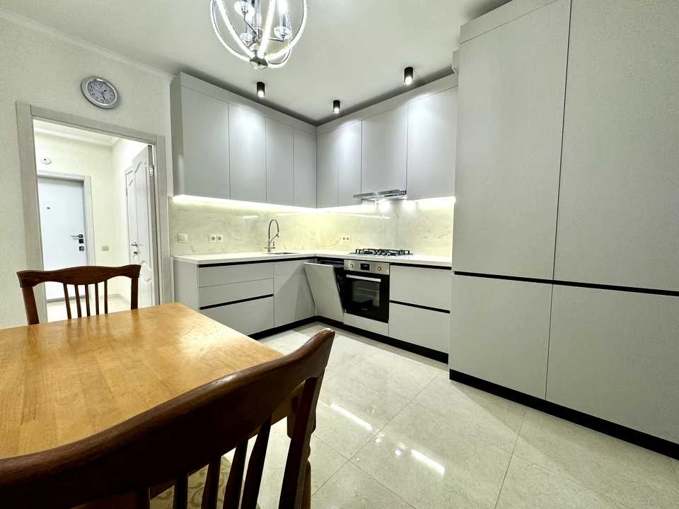 Apartment. Kyiv, Central Street