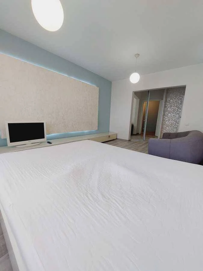 For rent long-term 1-room apartment Kyiv, Dnieprovy, Krakowska