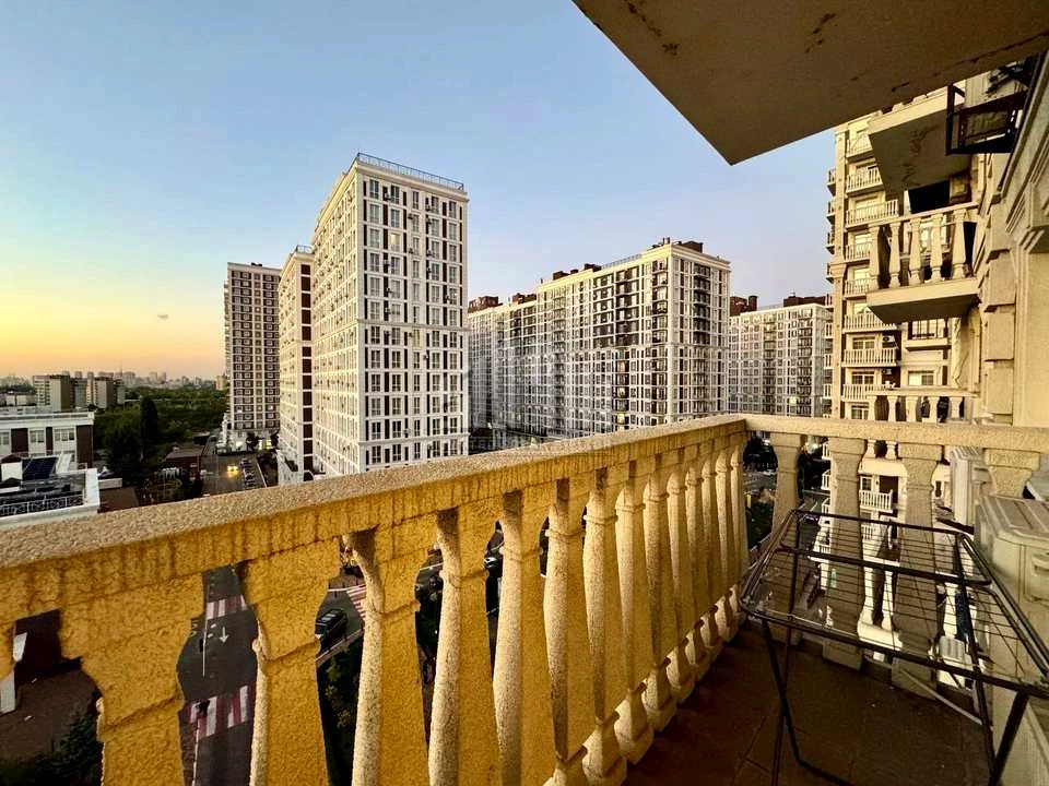 Квартира. Київ, Михайла Максимовича вул.