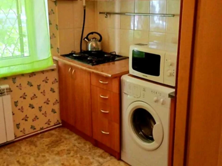 Apartment. Kyiv, Bohatyrska St.