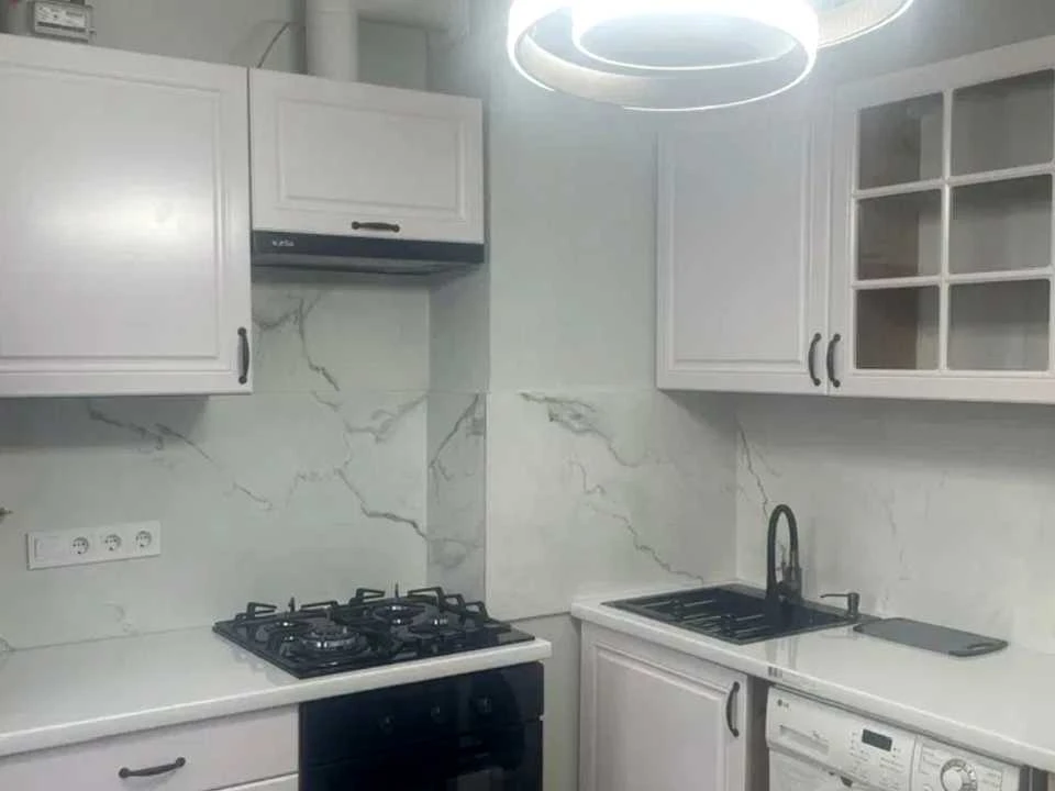 Apartment. Eugene Chikalenko St., Odessa