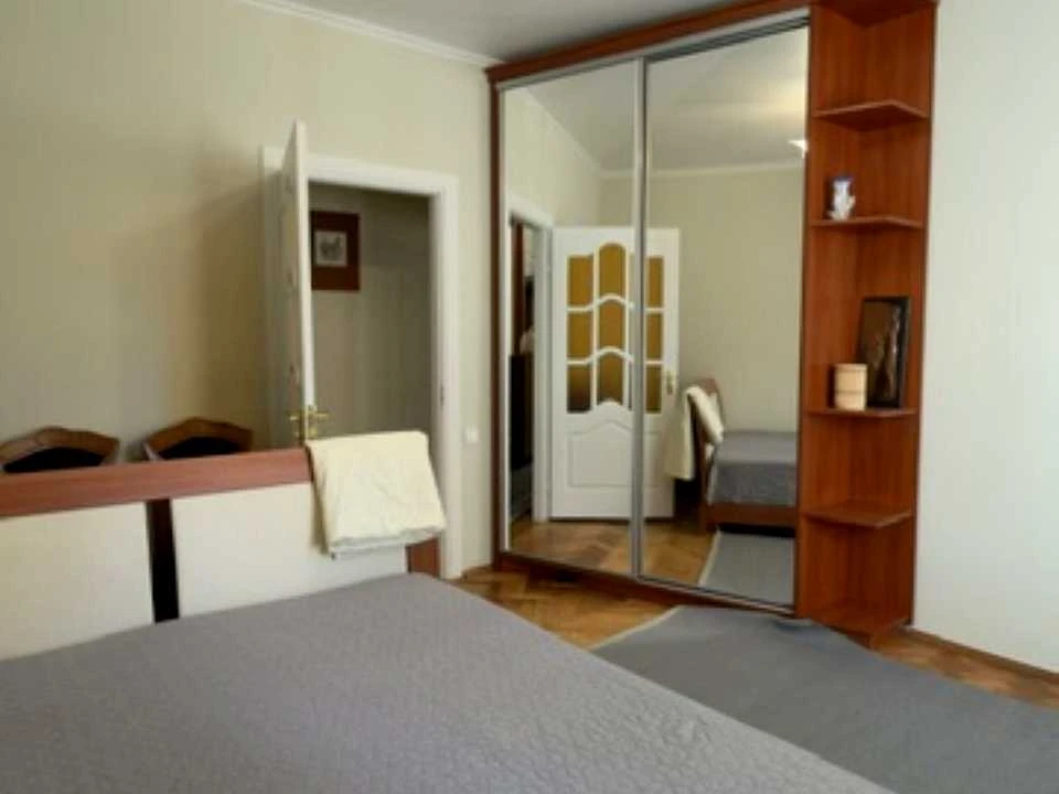 Apartment. Lviv, Stryiska St.