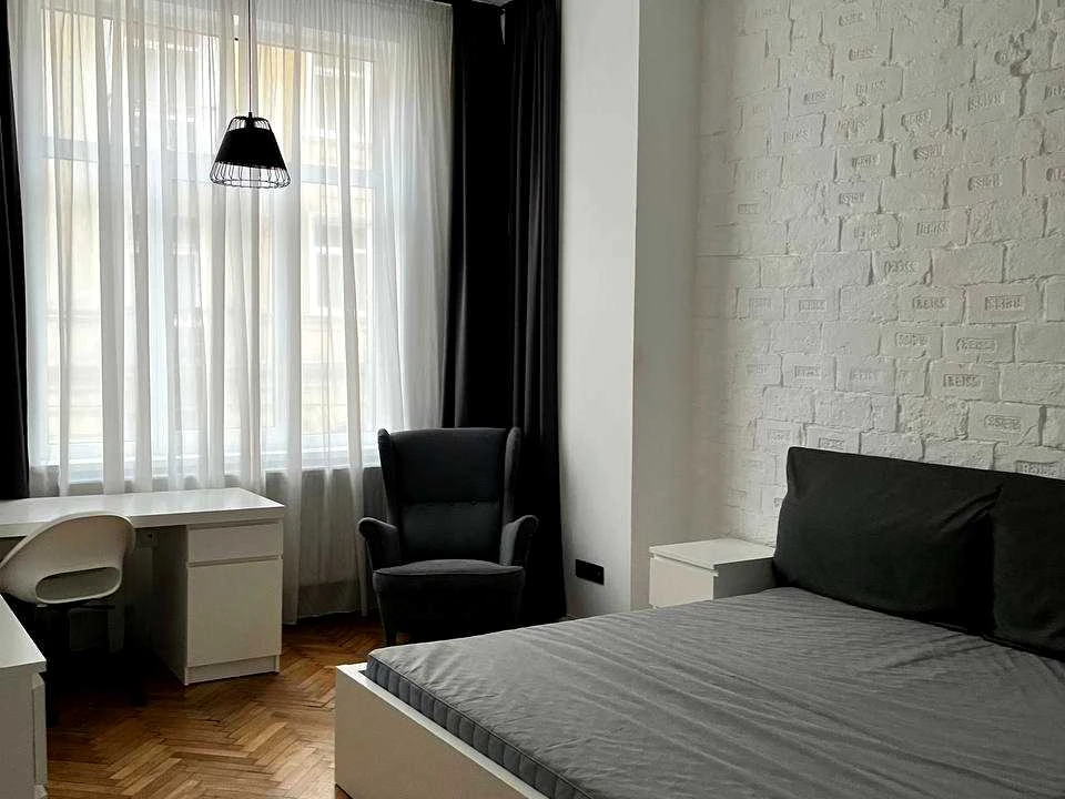 Apartment. Lviv, Sheptytsky Street