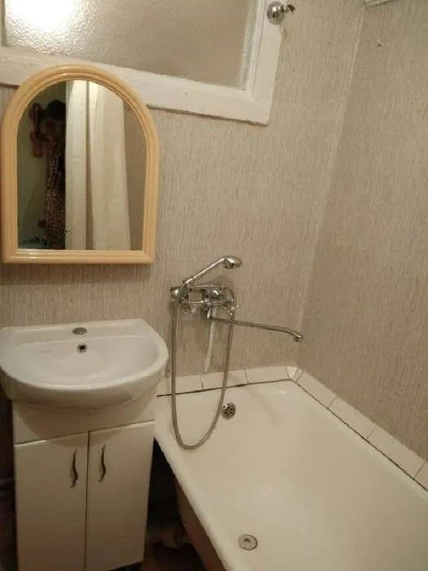 Сдается 2-комнатная квартира 45 м², улица Амвросия Бучмы, 3