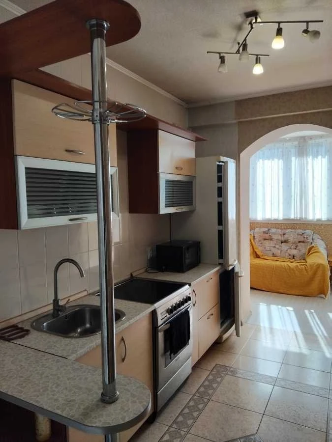 Оренда 1-кімнатної квартири 44 м², Старонаводницька вул., 8А