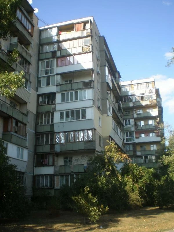 Оренда 1-кімнатної квартири 33 м², Павла Тичини просп., 3