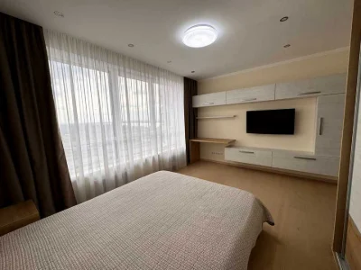 Квартира. Київ, Зарічна вул.
