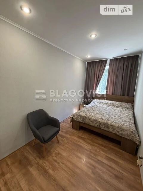 Продажа 3к квартиры 56 кв. м на спуск Печерский 15 • ID 3476