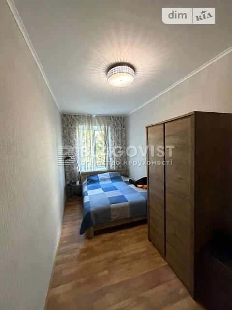 Продажа 3к квартиры 56 кв. м на спуск Печерский 15 • ID 3476