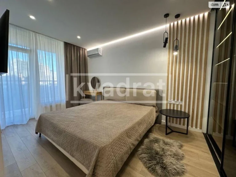 Long-Term Rental Apartment Holosiiv