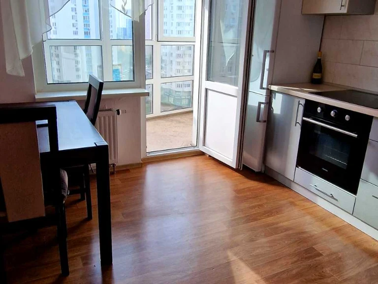 One-room apartment. Kyiv, Boris Hmyri Street.