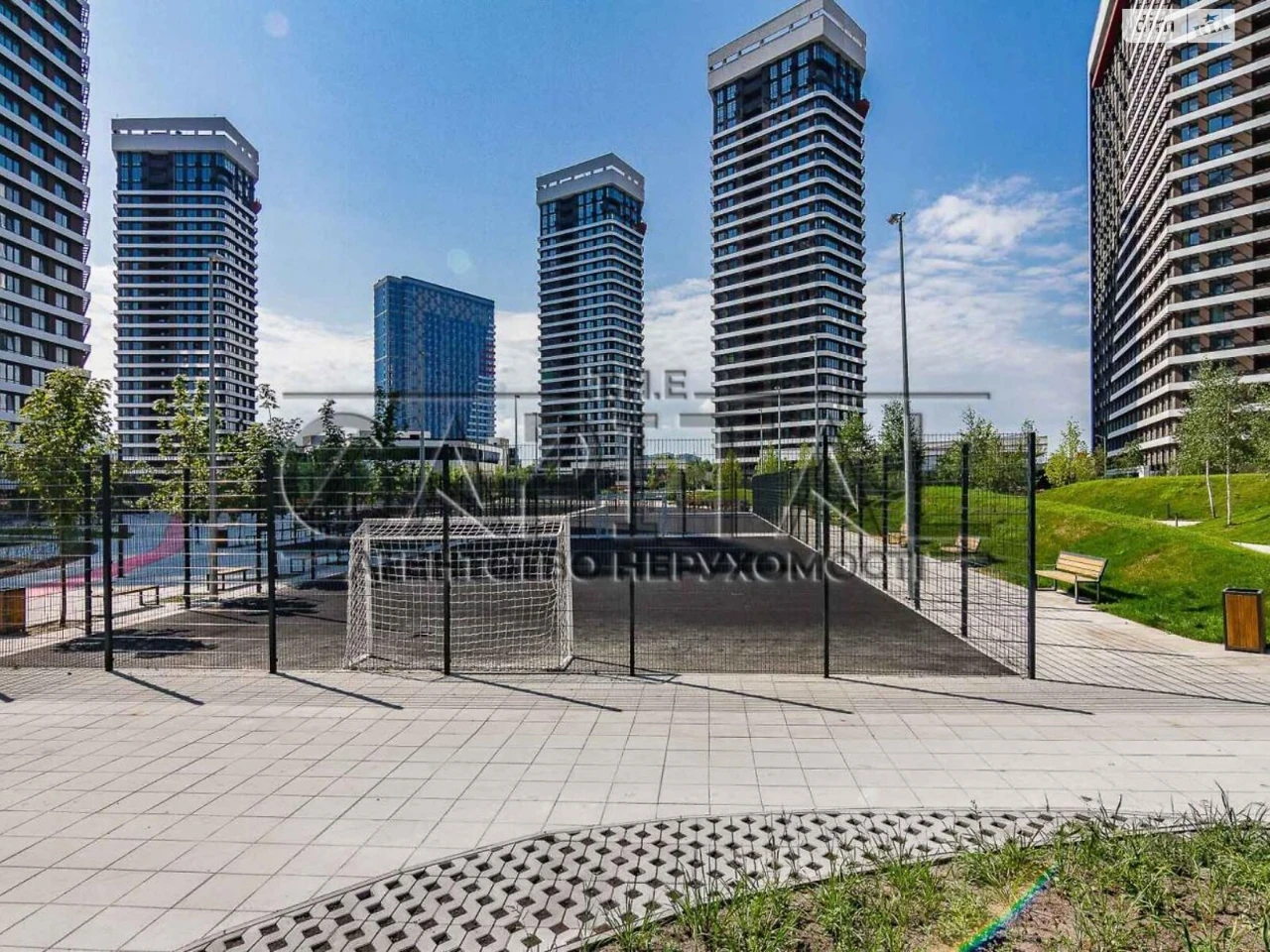 Продаж Квартира Дарницький