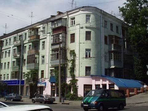 Sale of a 3-room apartment of 80 m², Saksaganskogo Street, 42