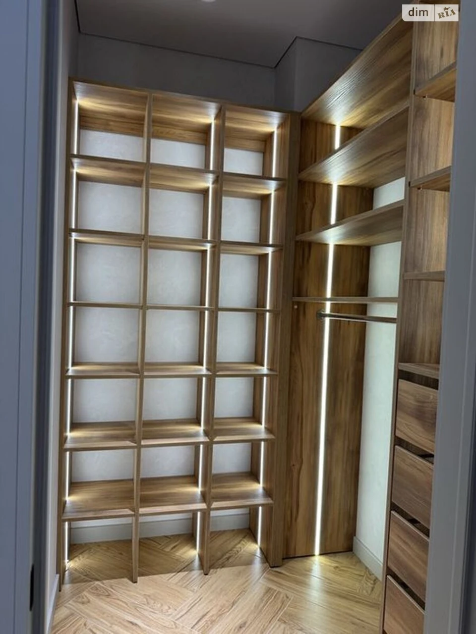 Sale Apartment Podilskyi