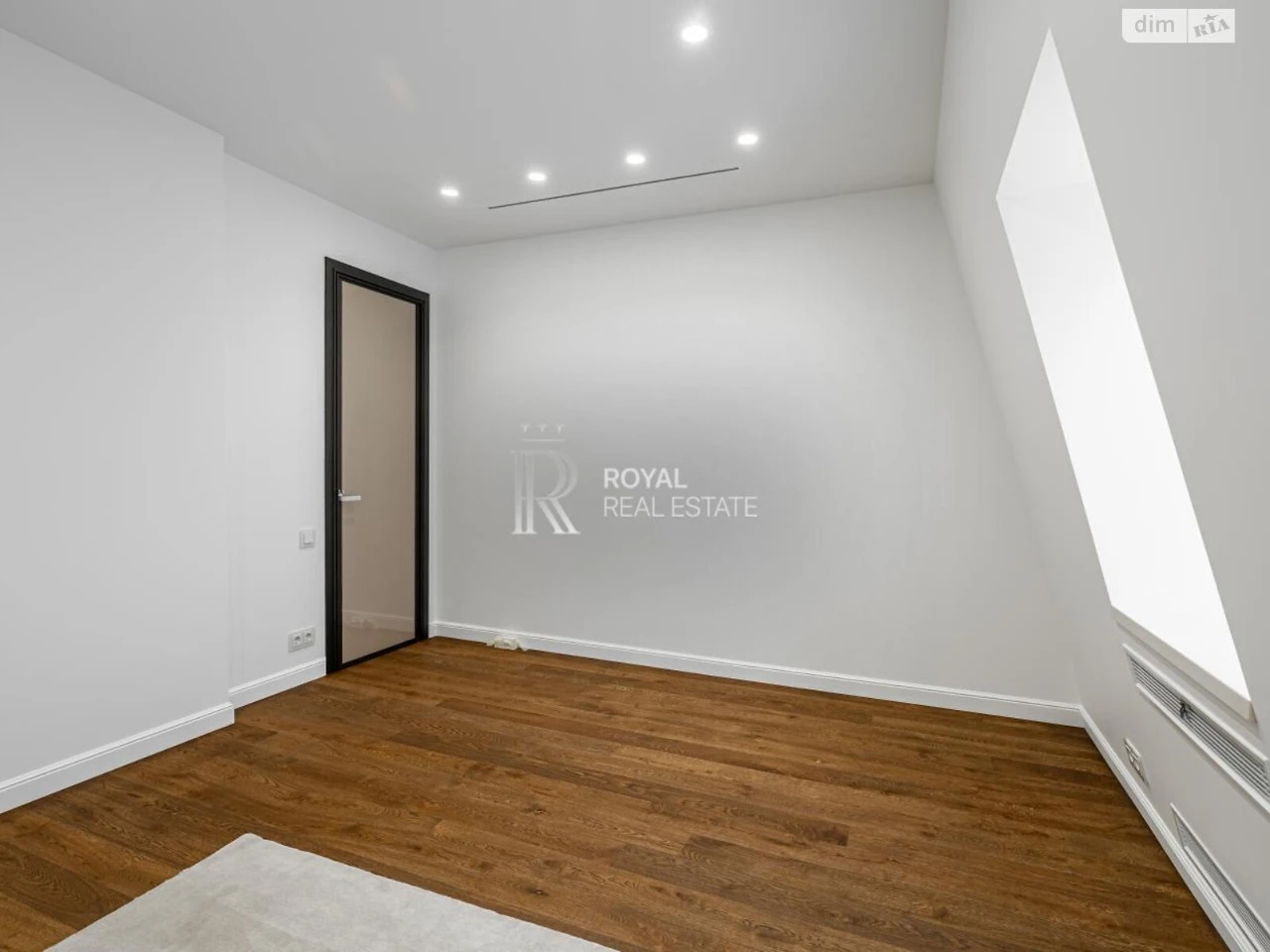 Long-Term Rental Townhouse in Pecers'kyy District