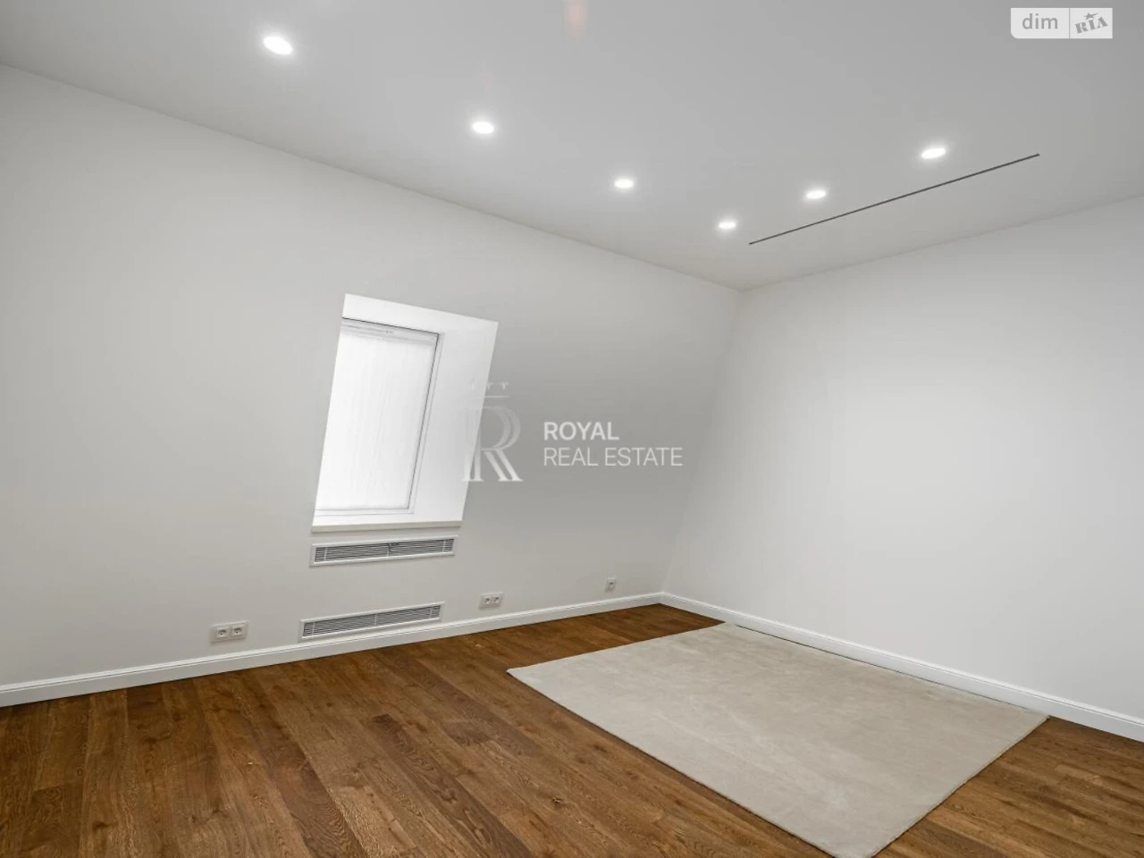 Long-Term Rental Townhouse in Pecers'kyy District