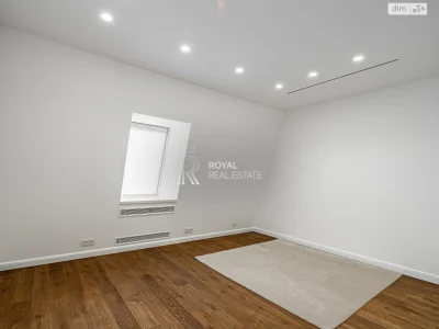 Long-Term Rental Townhouse in Pecers'kyy District