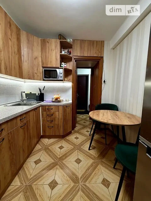 Sale of 3-room apartment 50 sq. m on Mykhayla Dontsya st. 3 • ID 347