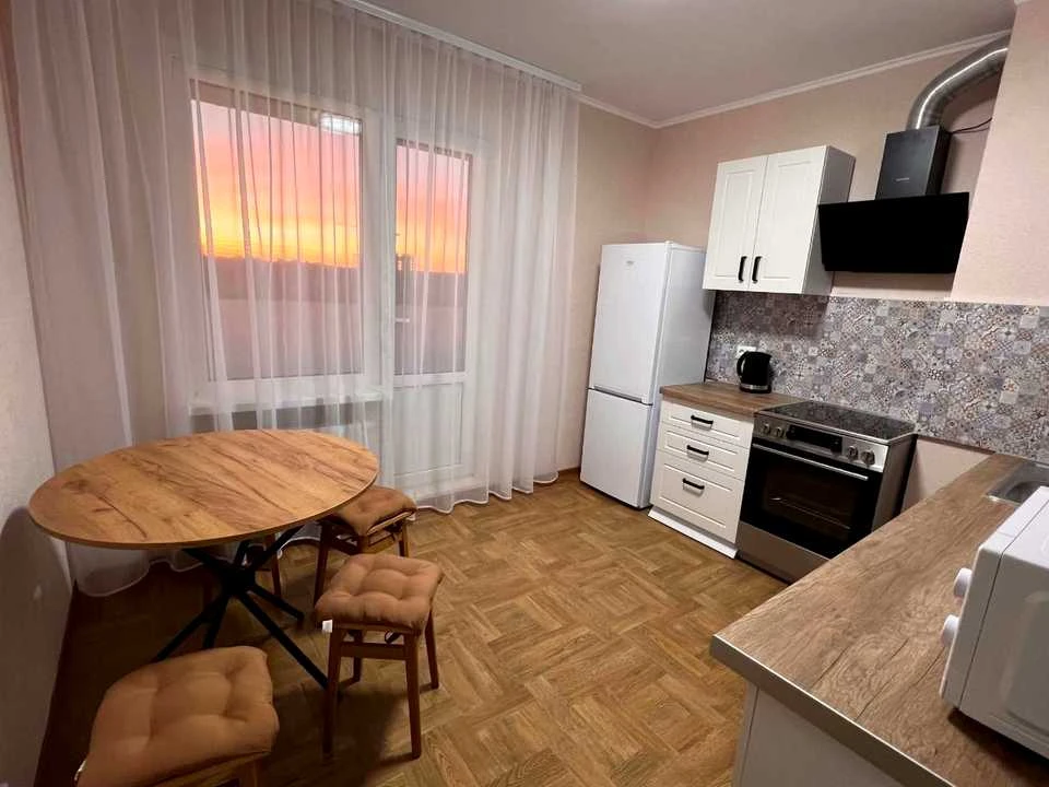 Квартира. Київ, Коноплянська вул.