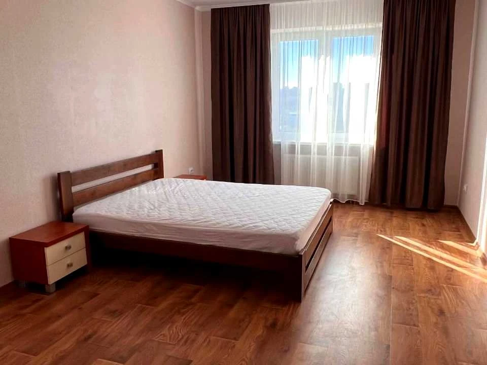 Квартира. Київ, Коноплянська вул.