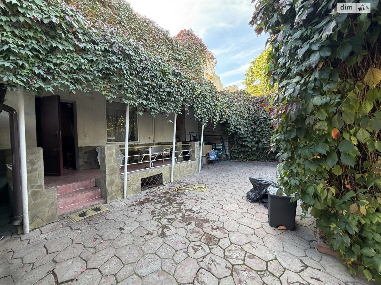 Part of a house for sale in Arcadia