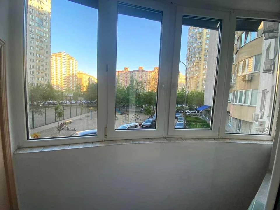 Квартира. Київ, Урлівська вул.
