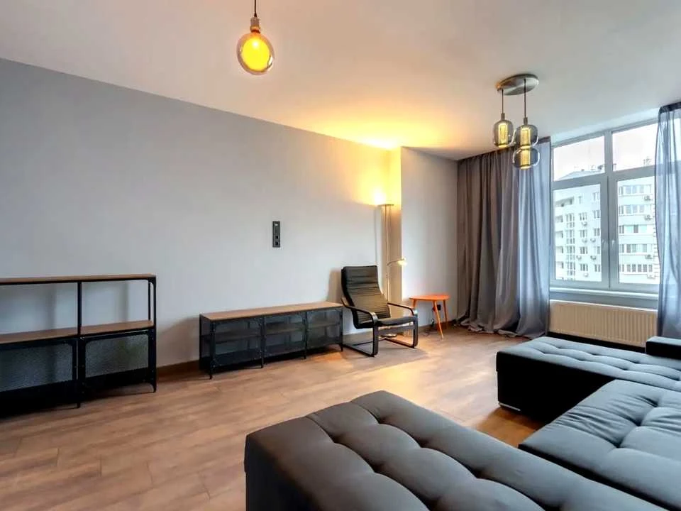 Квартира. Киев, Микóльсько-Слобідская улица