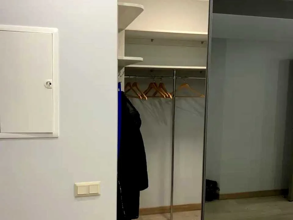 Квартира. Київ, Анни Ахматової вул.