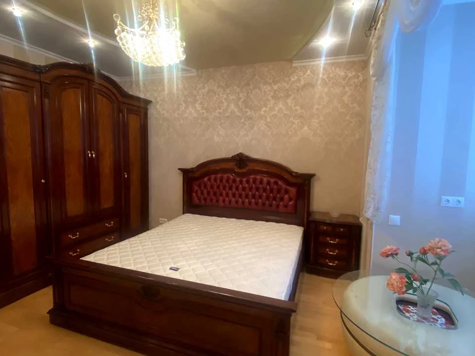 Квартира. Київ, Урлівська вул.