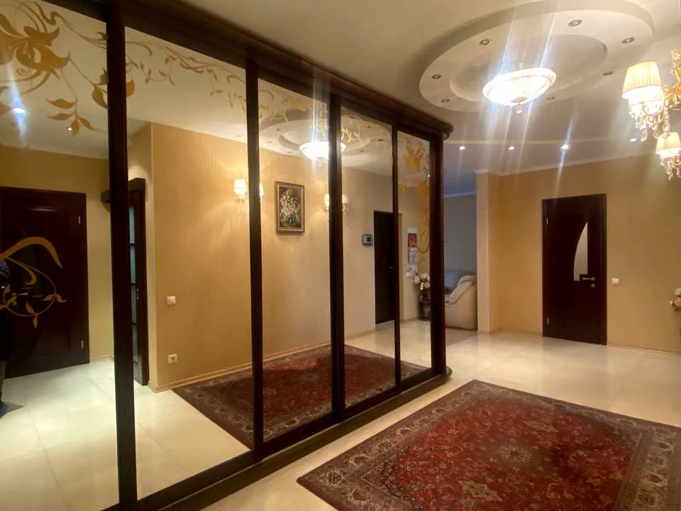 Квартира. Київ, Урлівська вул.