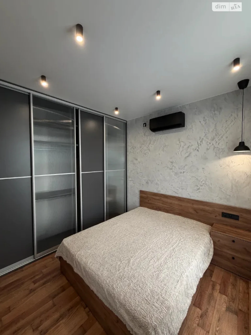 Sale Apartment Шевchenkivsky