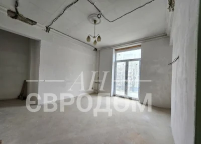 Selling a 3-room apartment at 18 Molochnaya St., Sportivnaya St., Gagarin St.