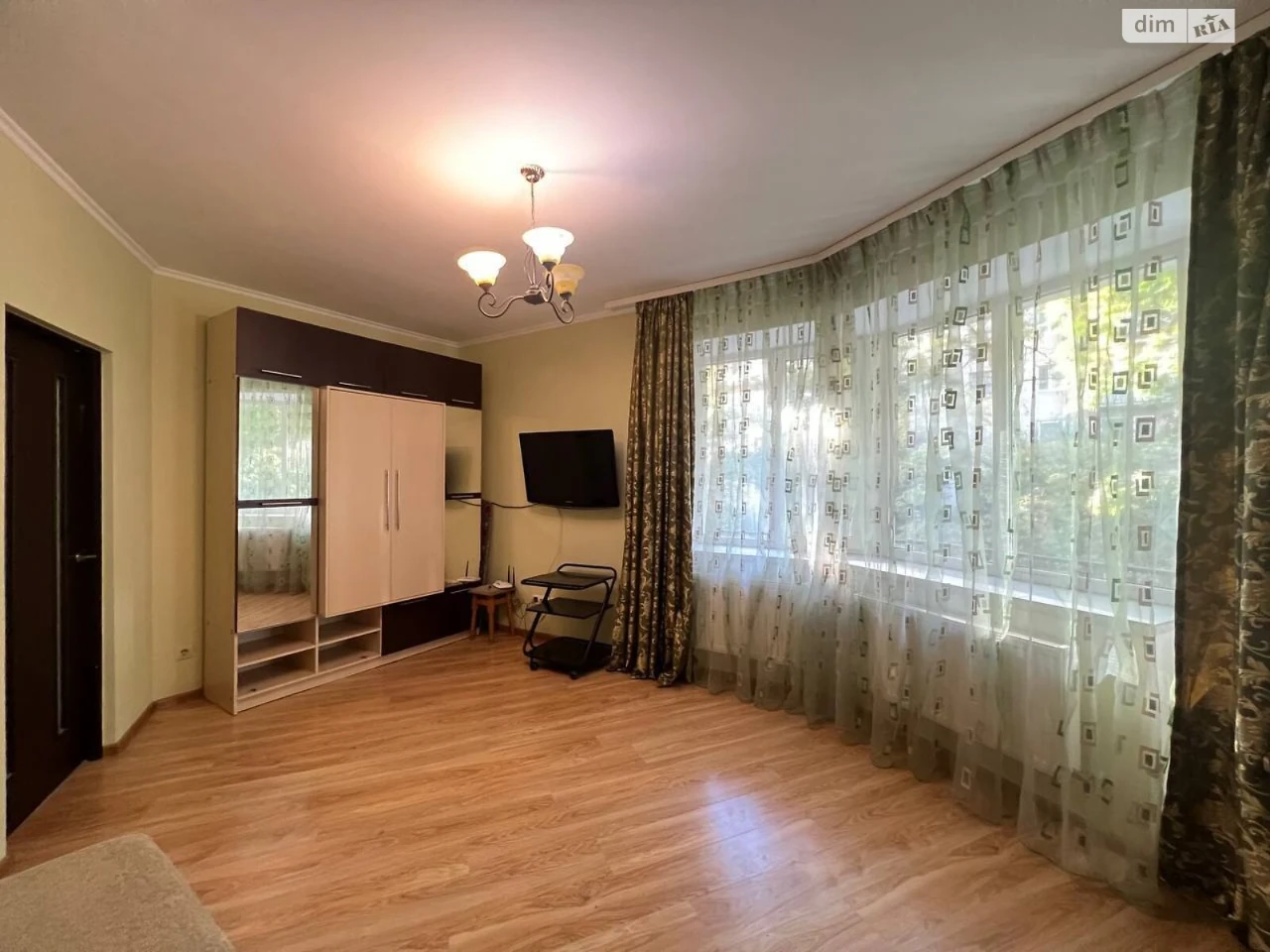 Sale One-Room Apartment in the Center