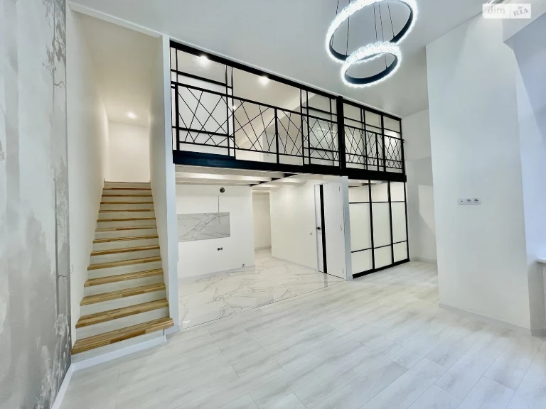 Apartment for Sale, Center