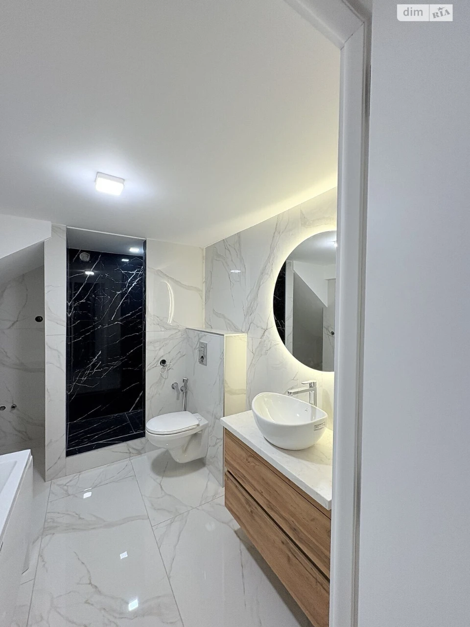 Apartment for Sale, Center