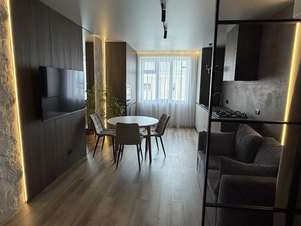 Дизайнерська 2к Озерна(Агора) 73м2 у продажі