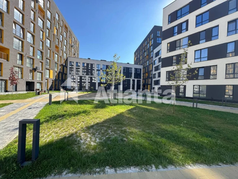 Продаж 1-кімнатної квартири 37,6 м² у ЖК ВЕЖА — Підзамче