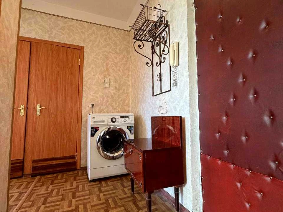 Apartment. Kyiv, Levka Luk’yanyka St.