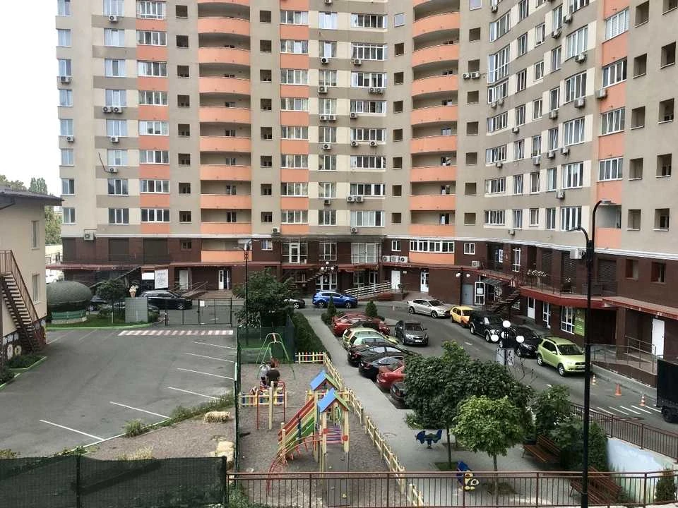 Квартира. Київ, Михайла Максимовича вул.