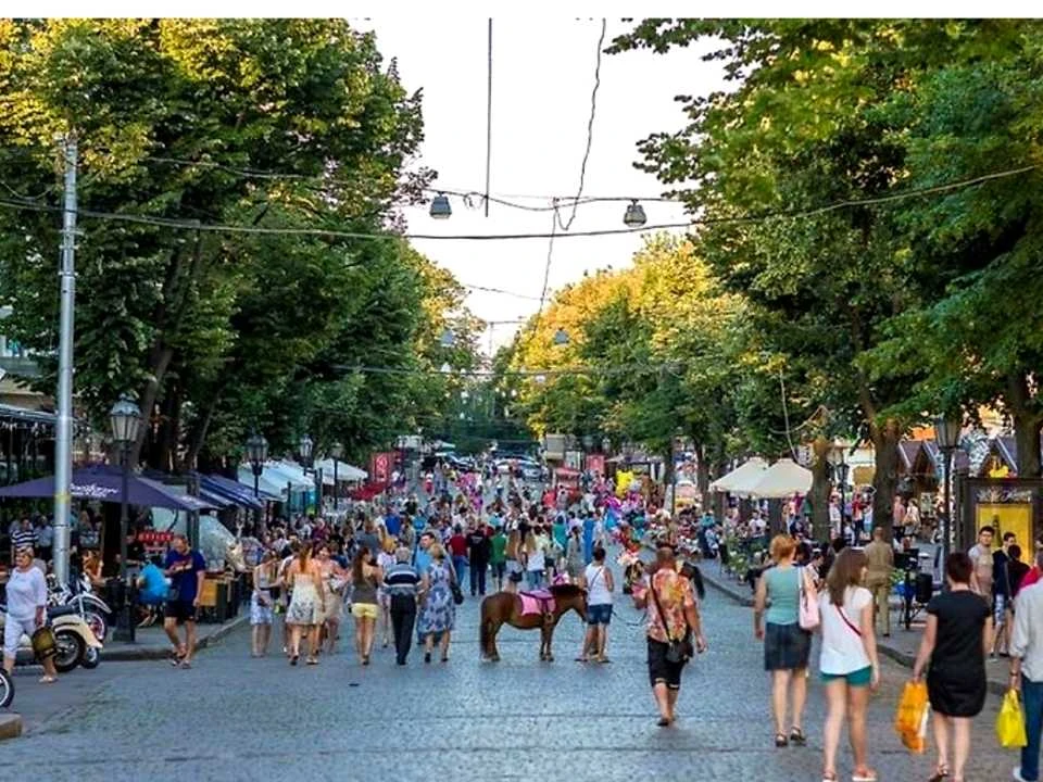 Квартира. Одеса, Дерибасівська вул.