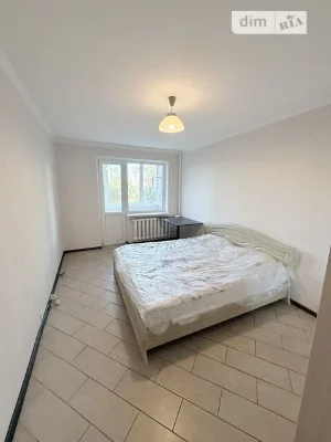 Sale of a 3-room apartment 70 sq. m on Volodymyr Iasiuk Avenue 27A