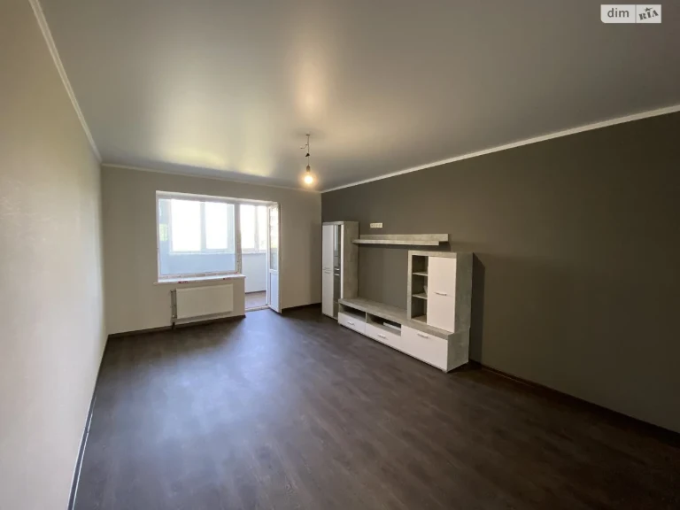 Apartment for Sale, Zavorozkyi