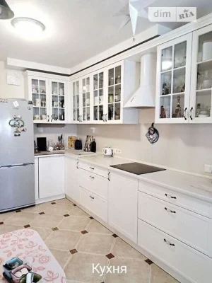 Продажа 2-комнатной квартиры 32,7 кв. м на наб. Дніпровская 26А • ID 3