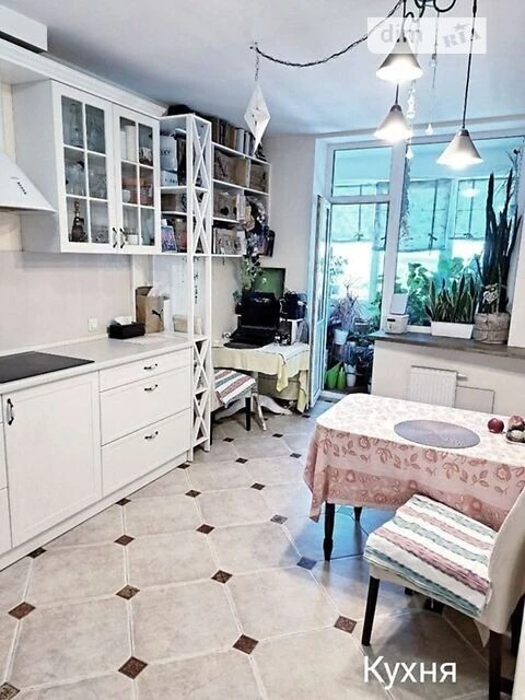 Продажа 2-комнатной квартиры 32,7 кв. м на наб. Дніпровская 26А • ID 3