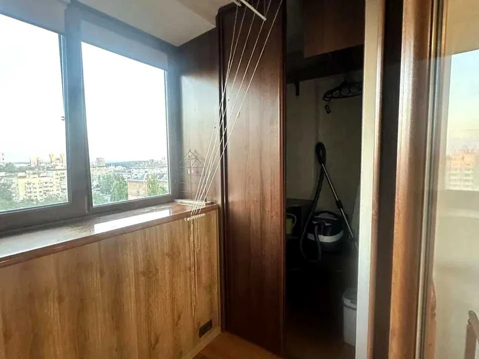 Apartment. Kyiv, Petro Bolbochano Street