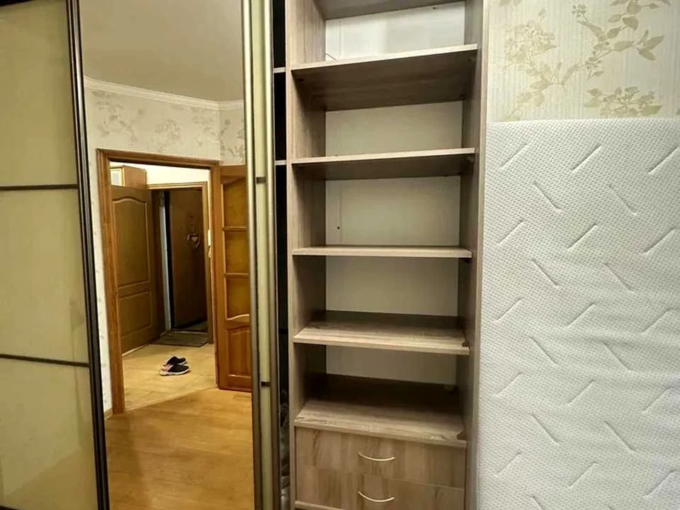 Apartment. Kyiv, Petro Bolbochano Street