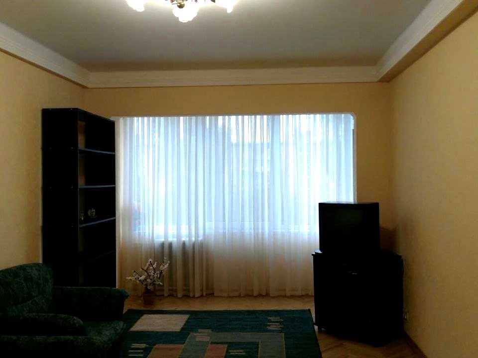 Квартира. Київ, Новогоспітальна вул.