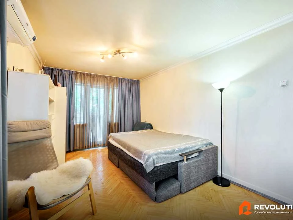 Apartment. Vasyl Lipkivskyi Street, Kyiv