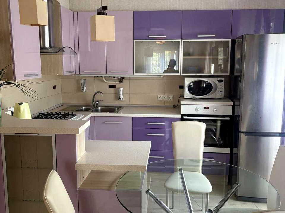 Apartment. Lviv, Zymova St.